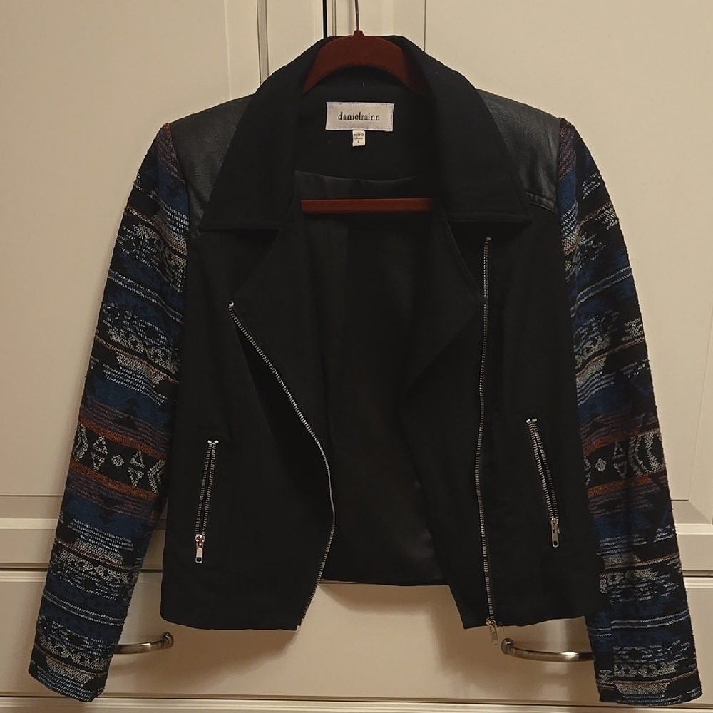 Daniel Rainn Black Blazer with Patterned Sleeves